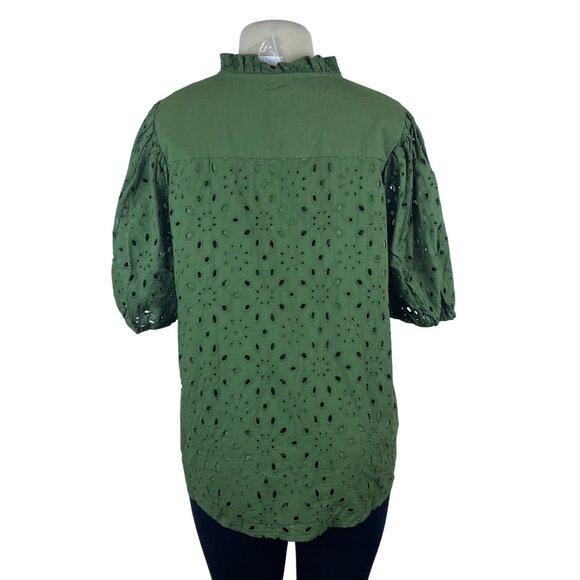 Pretty Garden Women's Green Eyelet Blouse Size L Button-Up Short Sleeves - New - Picture 3 of 7